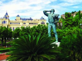 Spagna Malaga La statua dedicata al Biznaguero