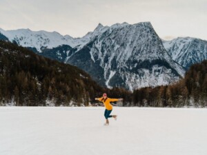 Eislaufen am Piburger See (c)Tirol Werbung, Ramon Haindl